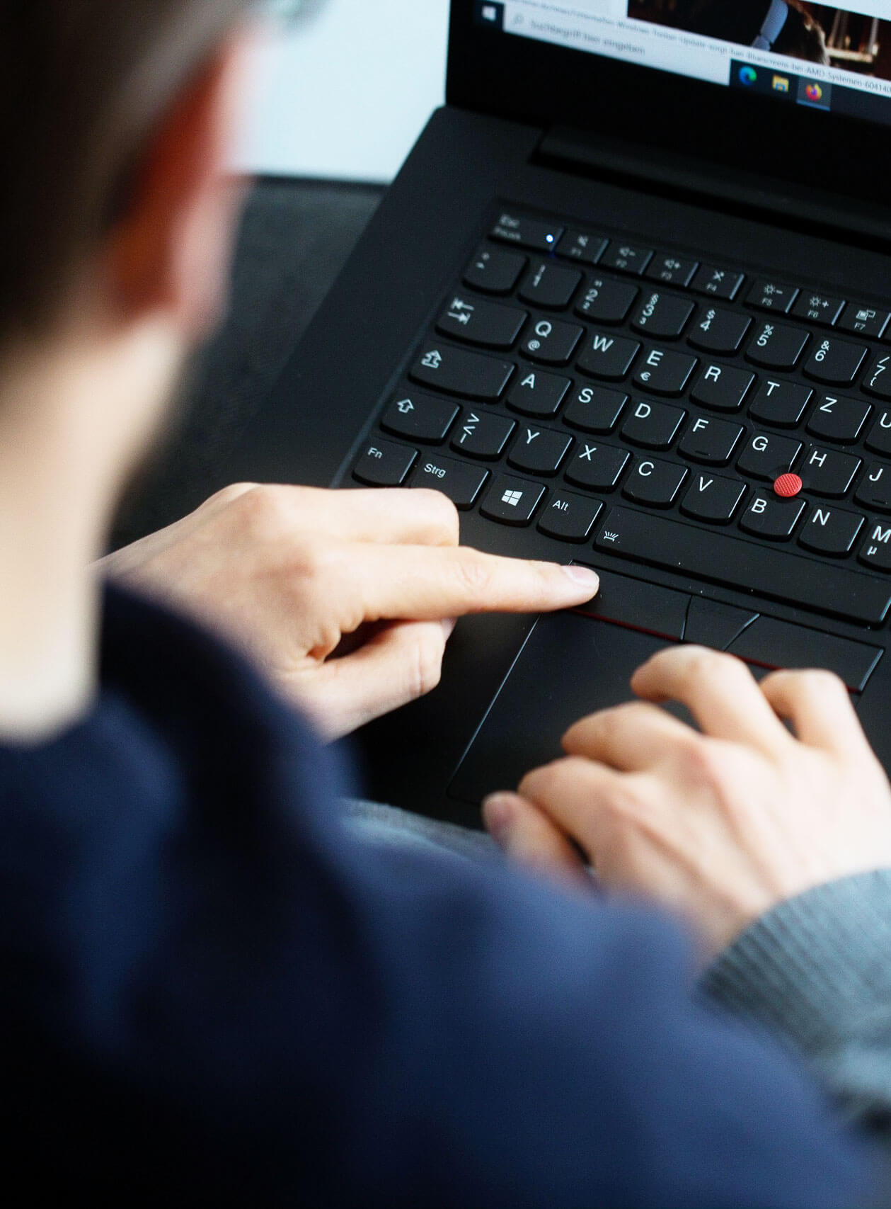 Stephan Weber am Laptop